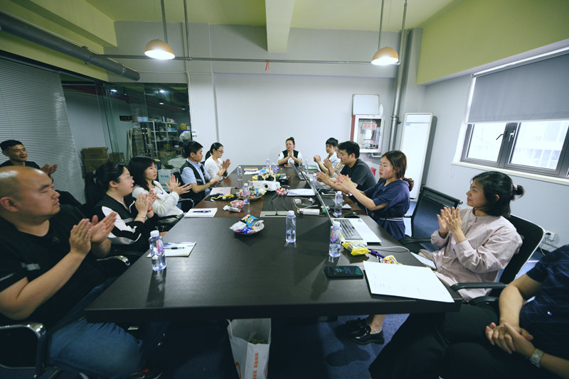 做企业必须正三观!宝时云仓召开“创三观”内部座谈会(图2) 座谈会现场