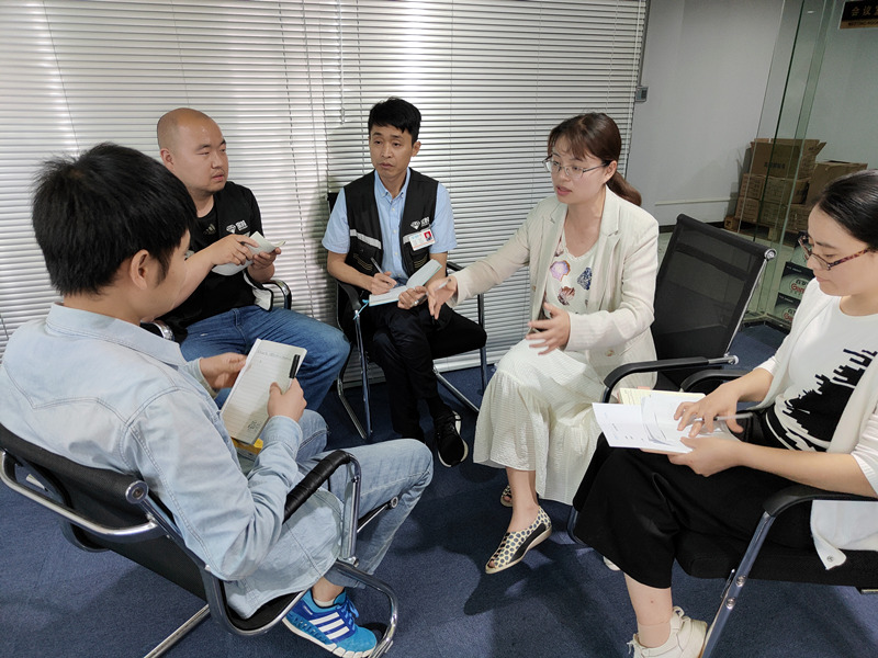 做企业必须正三观!宝时云仓召开“创三观”内部座谈会(图5) 做企业必须正三观!宝时云仓召开“创三观”内部座谈会(图5)